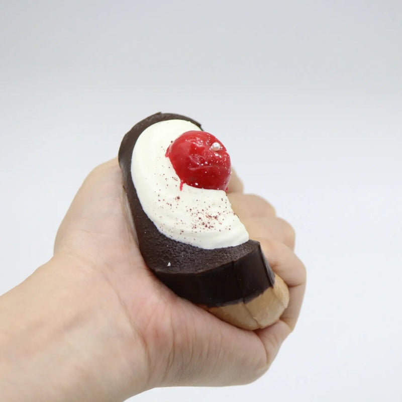 Brown Sugar Glaze Cake - squishy - Yumi Squishy