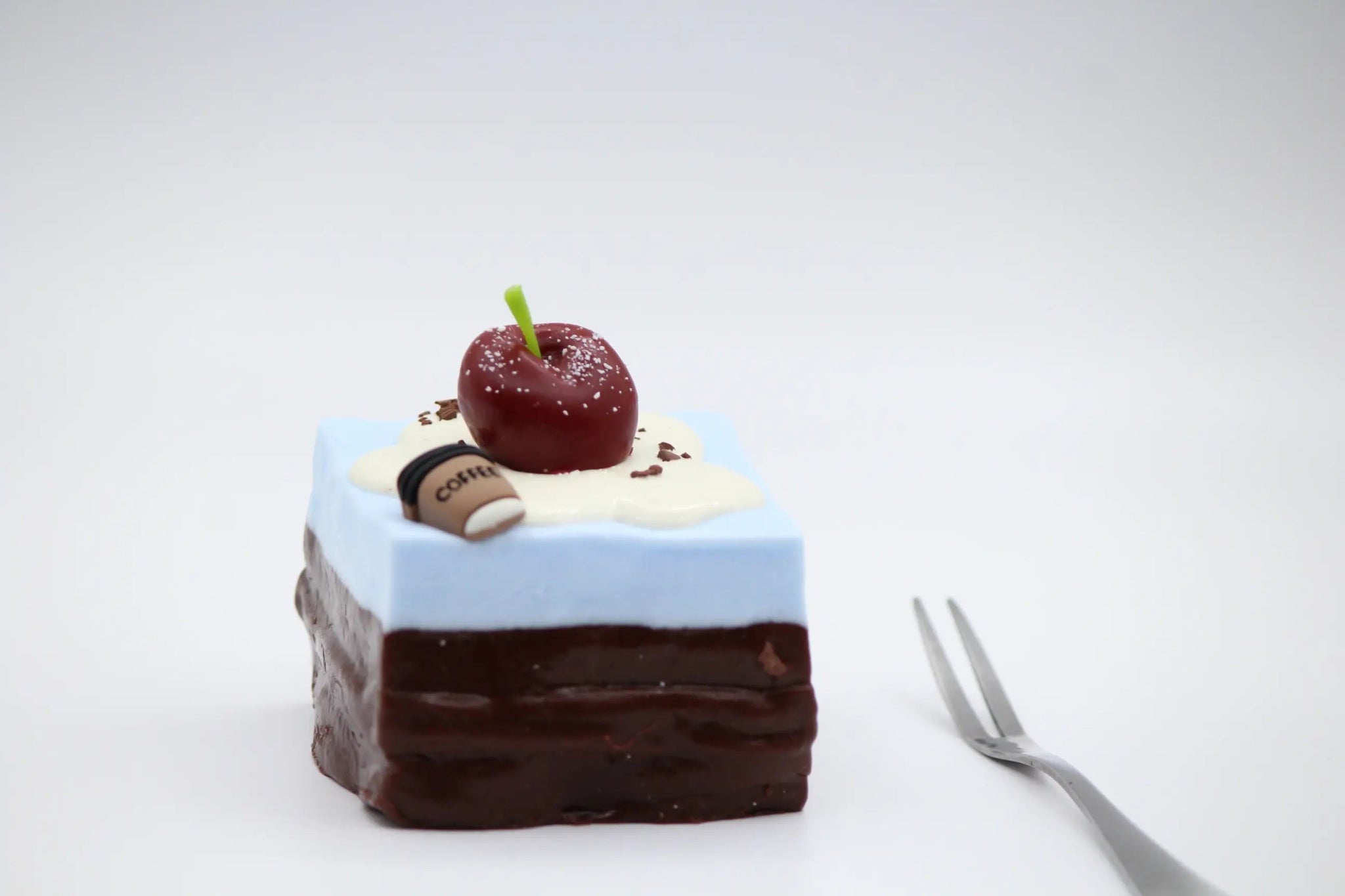 Cherry Sea Salt Brownie - squishy - Yumi Squishy