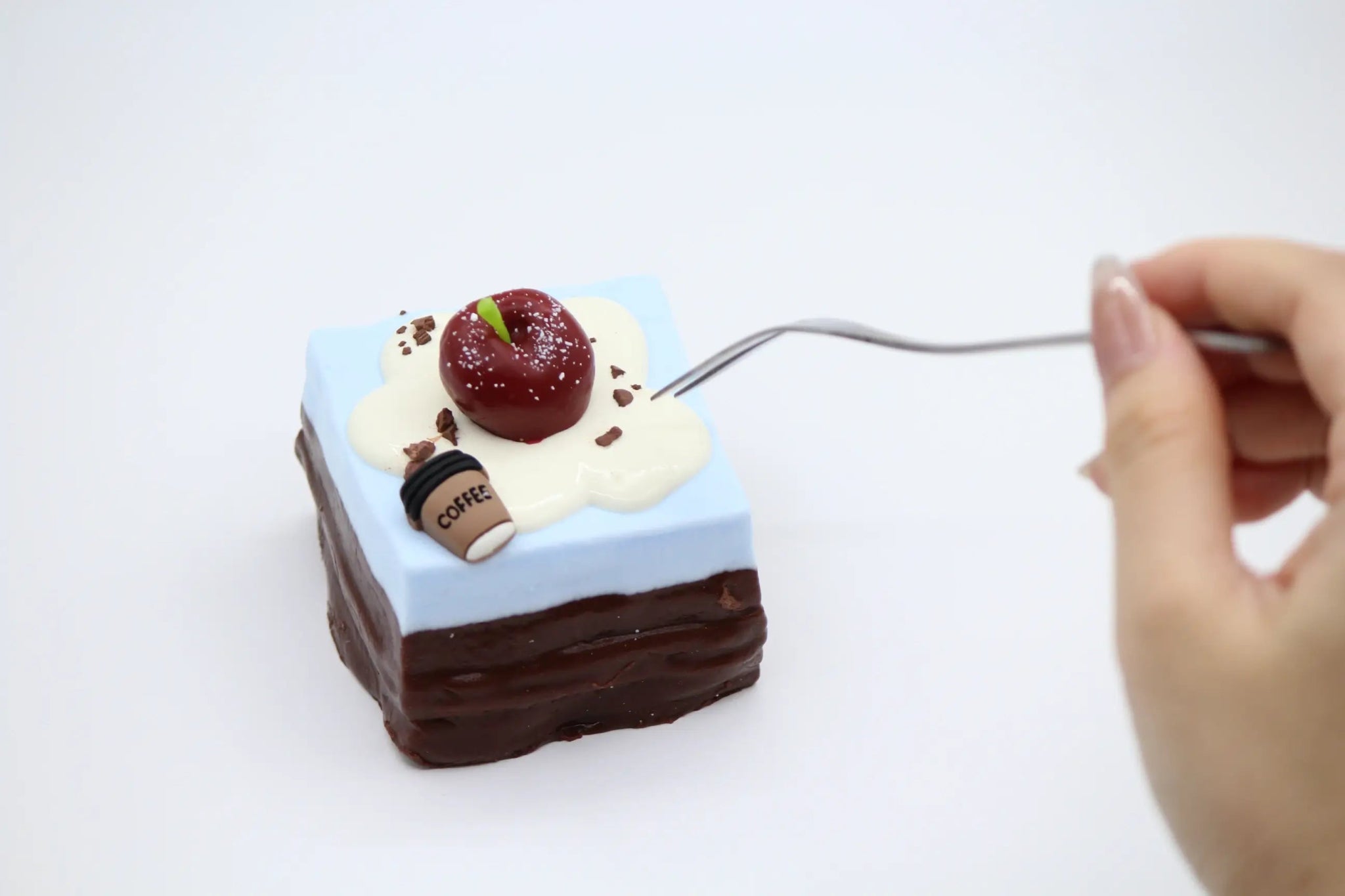 Cherry Sea Salt Brownie - squishy - Yumi Squishy