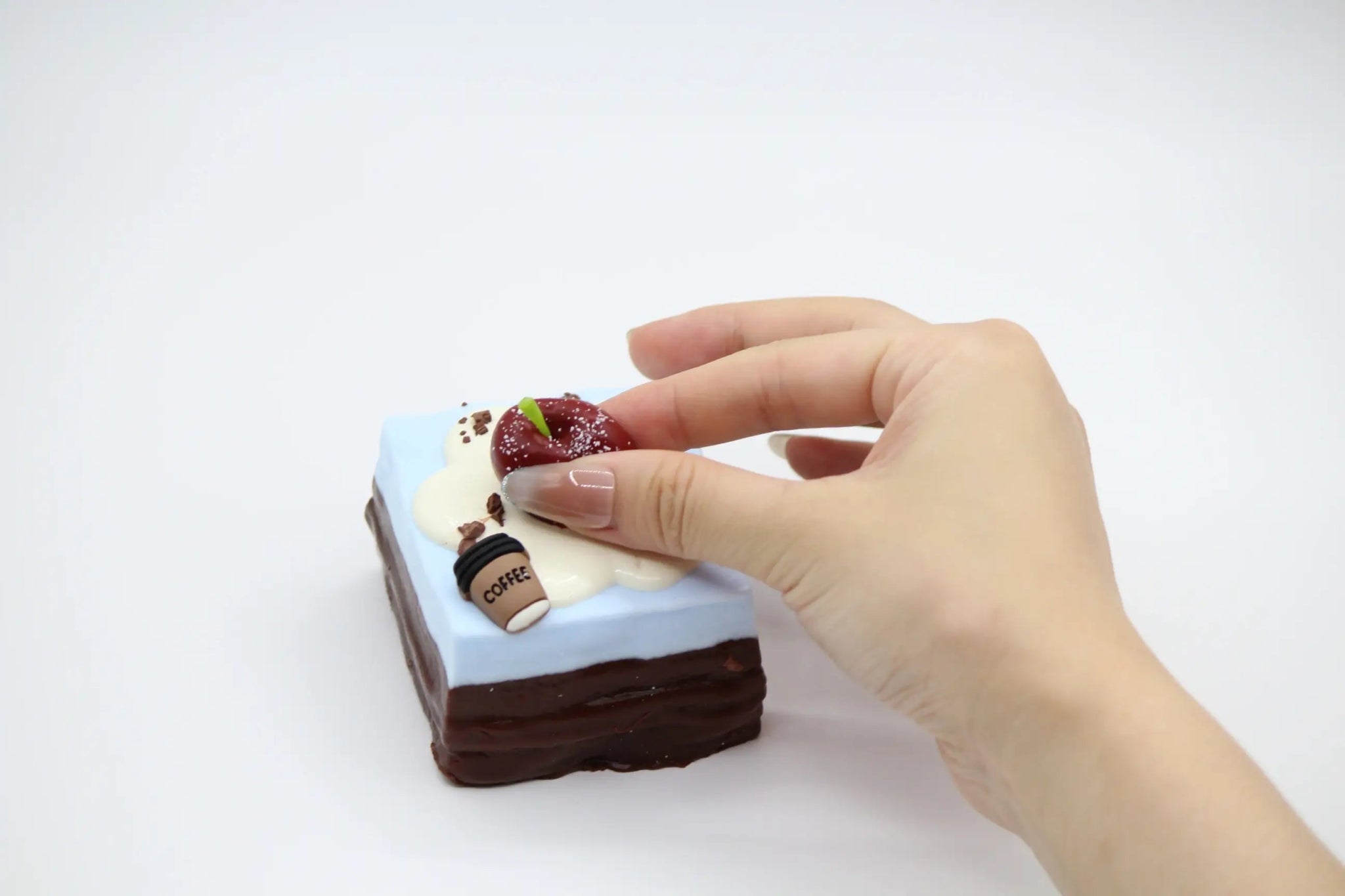 Cherry Sea Salt Brownie - squishy - Yumi Squishy