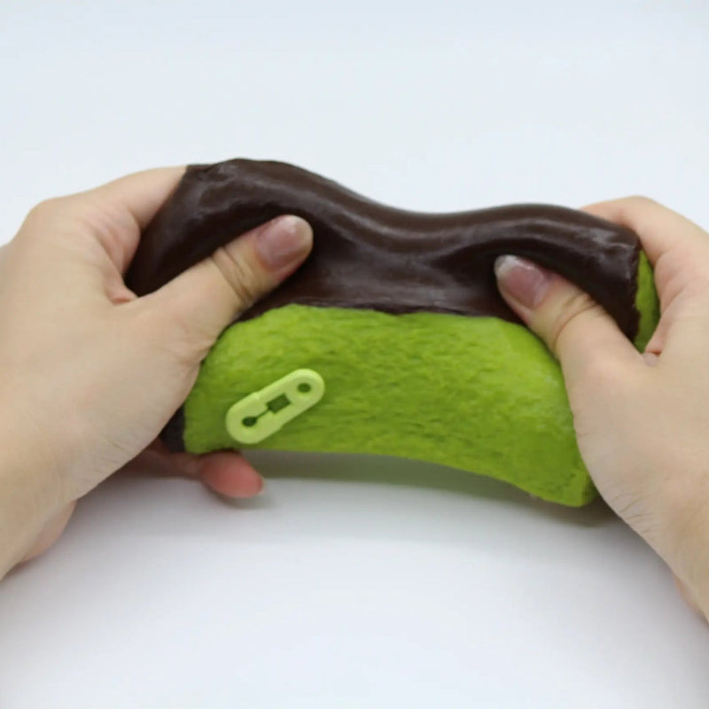 Choco Matcha Sponge Cake - squishy - Yumi Squishy