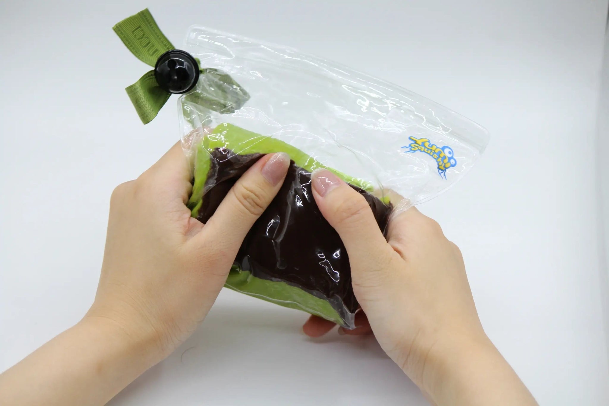 Choco Matcha Sponge Cake - squishy - Yumi Squishy