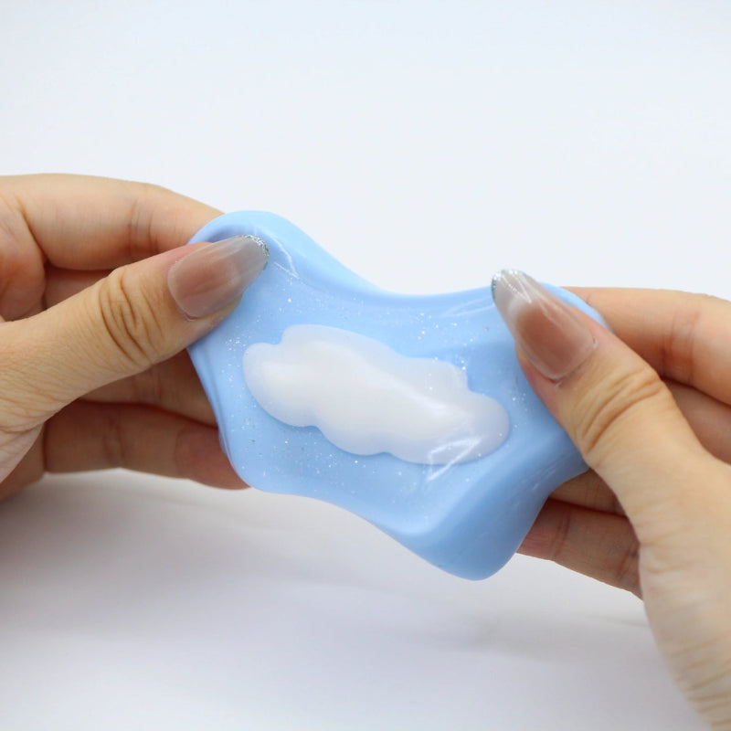 Fluffy Sky Puff - squishy - Yumi Squishy