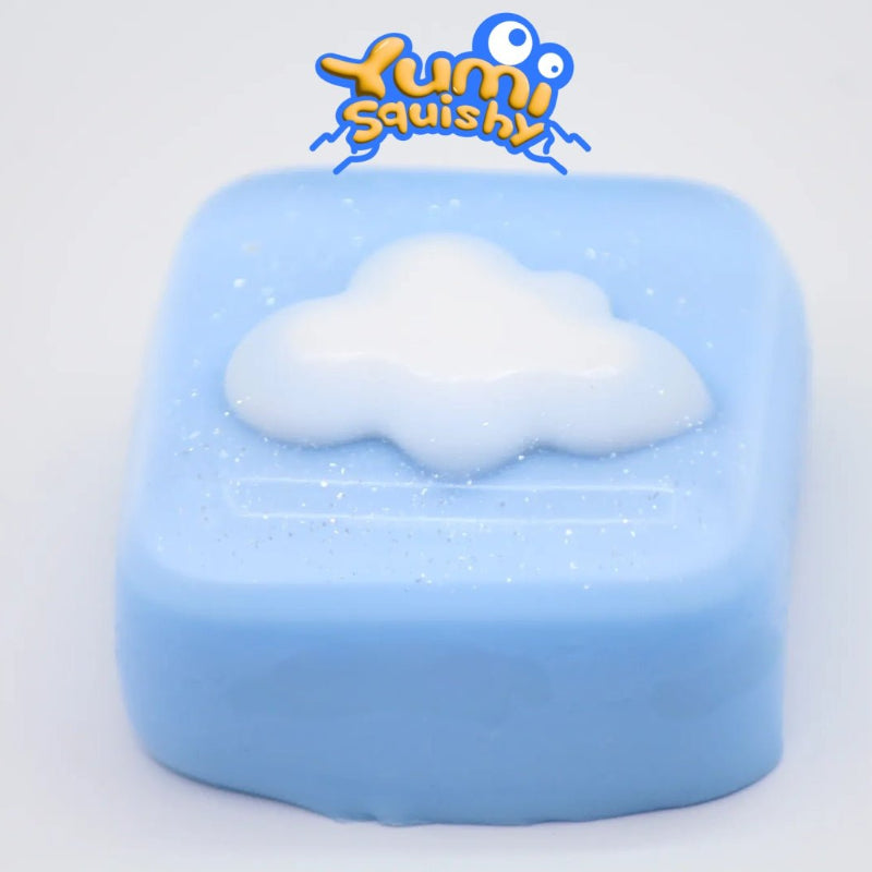 Fluffy Sky Puff - squishy - Yumi Squishy