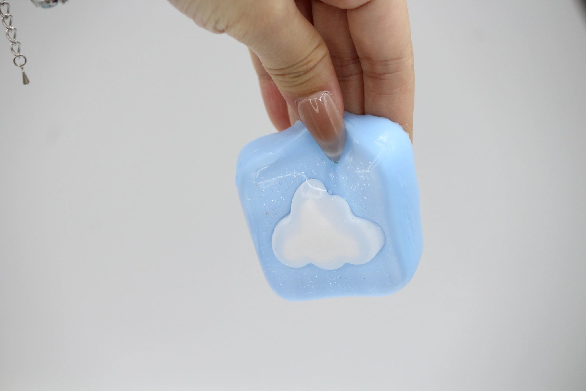 Fluffy Sky Puff - squishy - Yumi Squishy