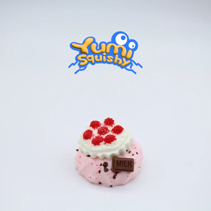 Lolita Petite Cake - squishy - Yumi Squishy
