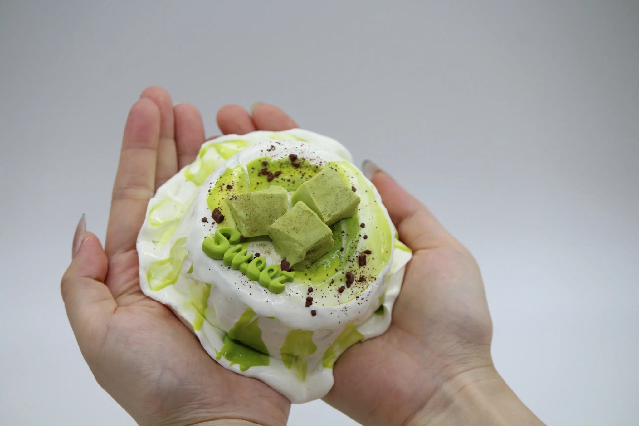 Matcha Lava Cake - squishy - Yumi Squishy