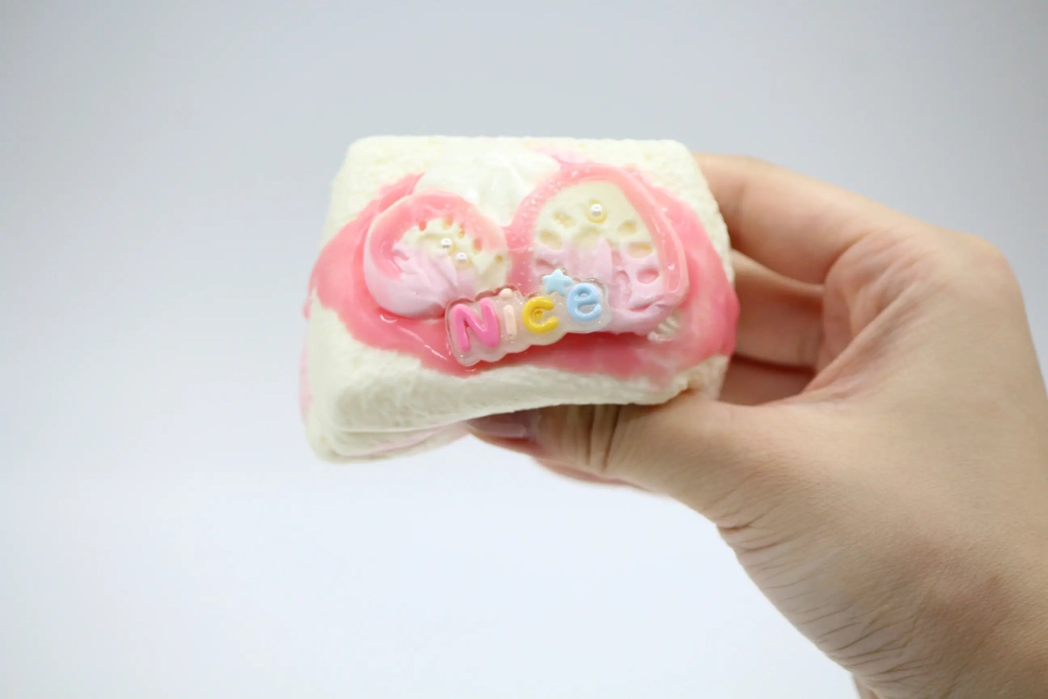 Pink Berry Slice Cake - squishy - Yumi Squishy