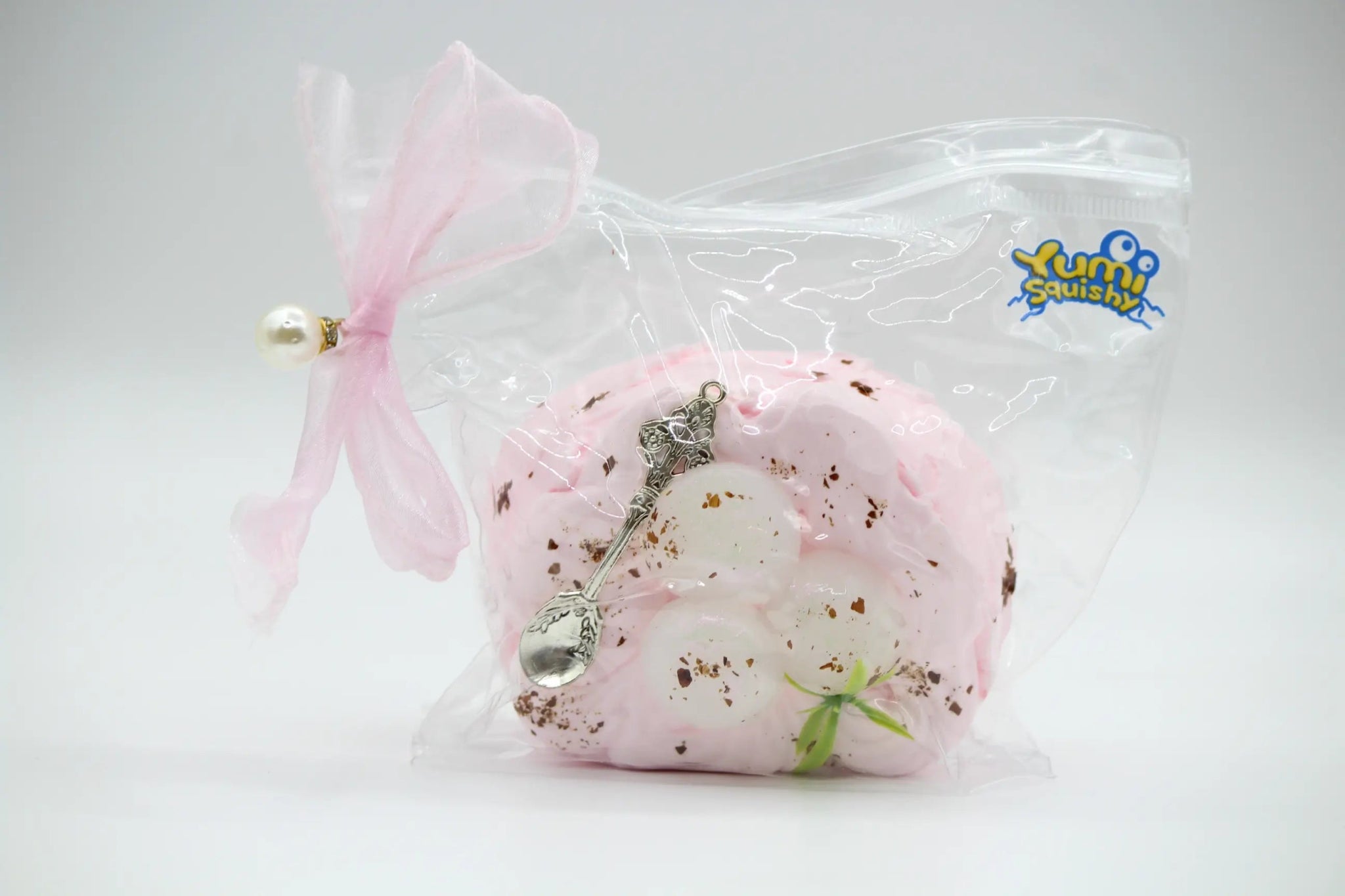 Rose Cream Round Cake - squishy - Yumi Squishy