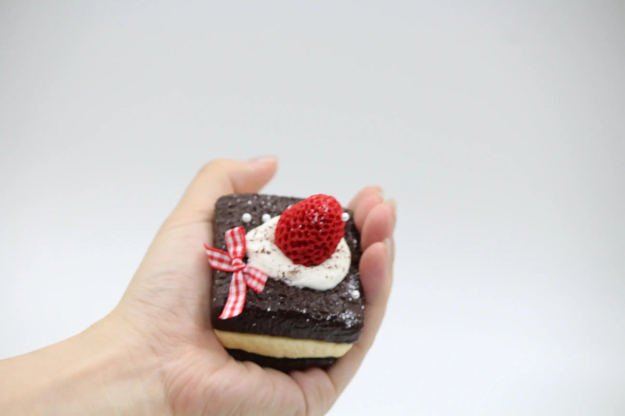 Strawberry Sandwich - squishy - Yumi Squishy