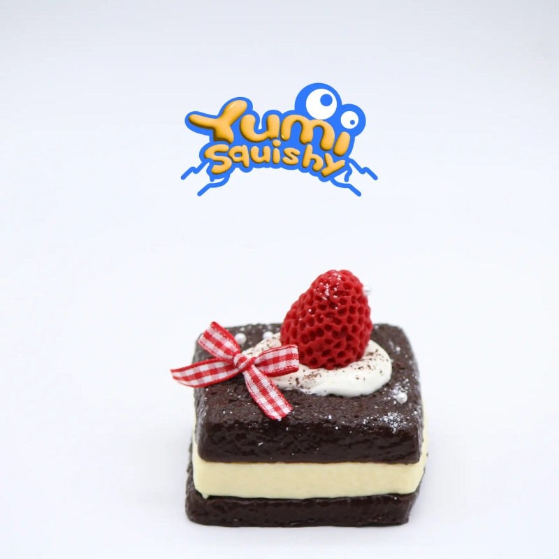 Strawberry Sandwich - squishy - Yumi Squishy