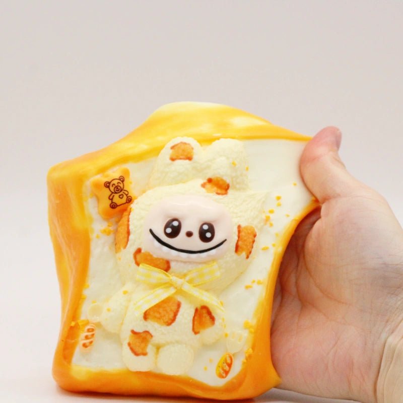 Toast Labubu Squishy - squishy - Yumi Squishy