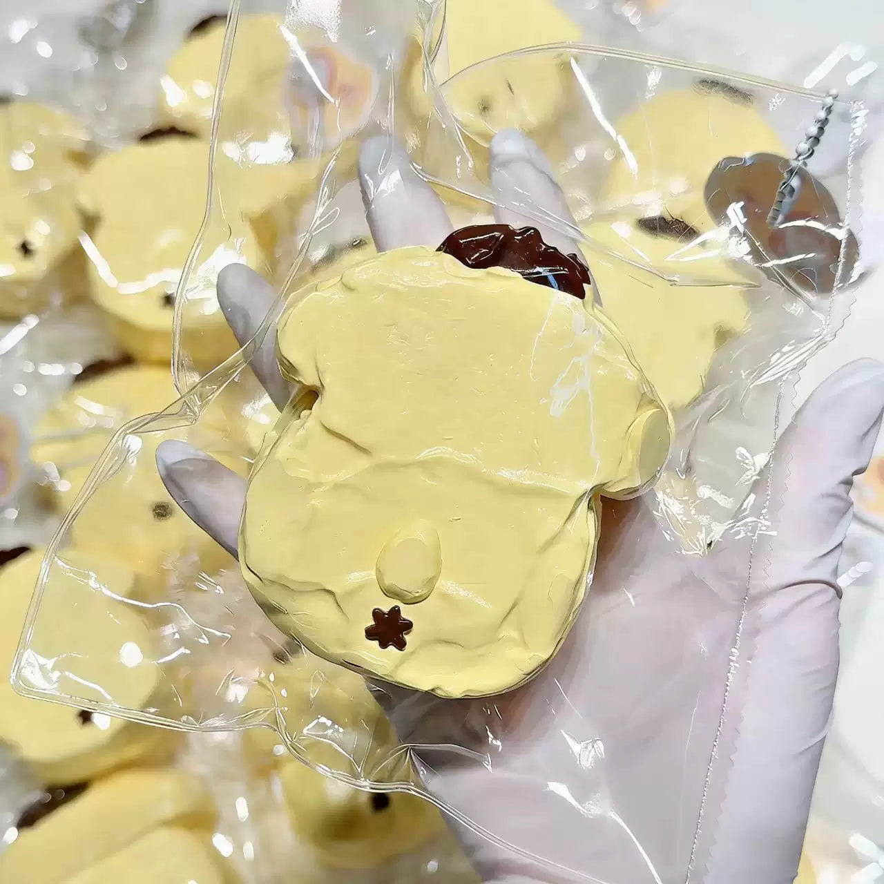 Pompompurin Bottom Squishy product image 2