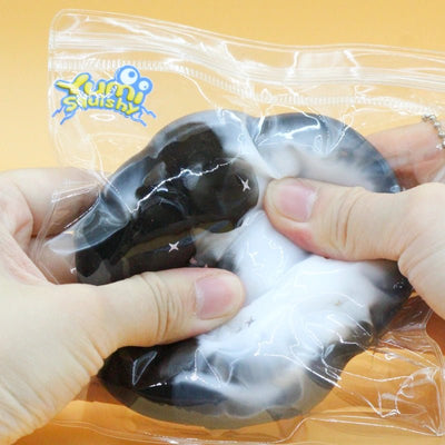 Black & White Cat Paw Squishy - squishy - Yumi Squishy
