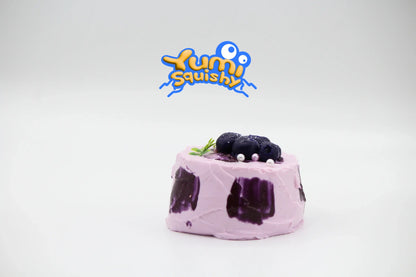 Blueberry Frosted Cake - squishy - Yumi Squishy