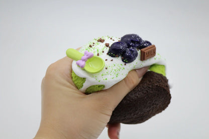 Blueberry Matcha Cake - squishy - Yumi Squishy