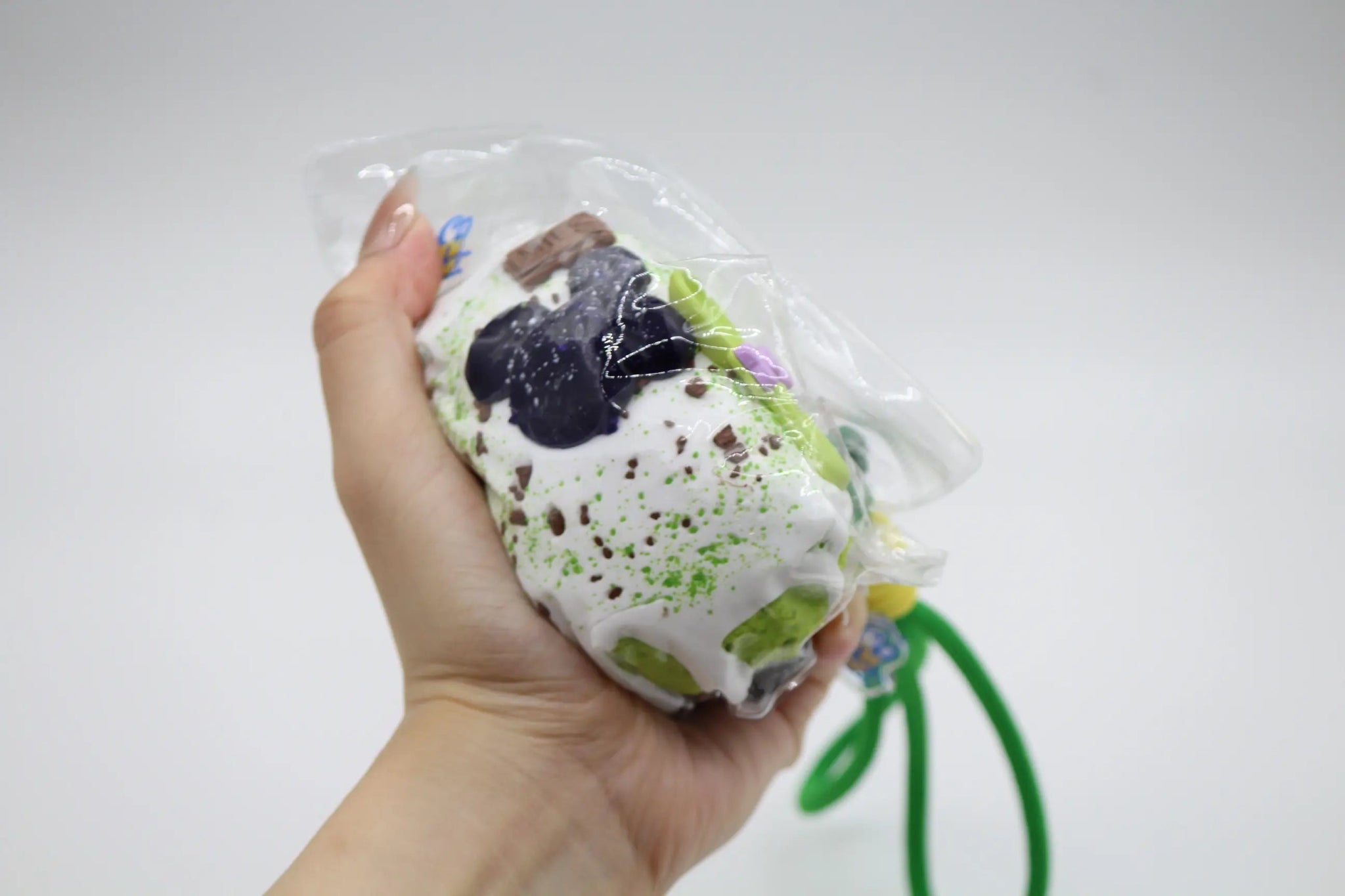 Blueberry Matcha Cake - squishy - Yumi Squishy
