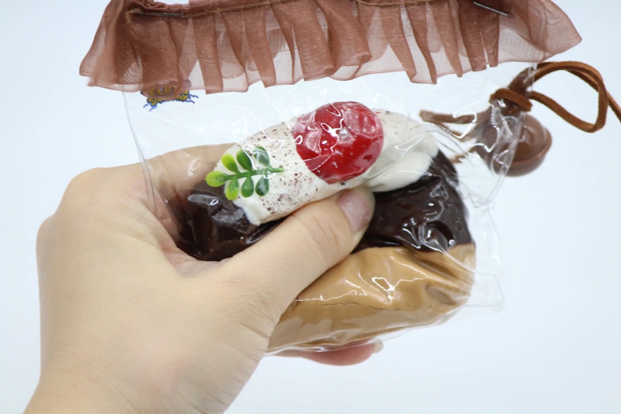 Brown Sugar Glaze Cake - squishy - Yumi Squishy