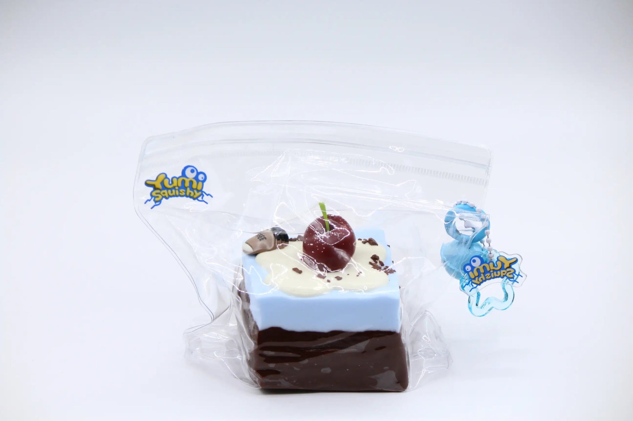 Cherry Sea Salt Brownie - squishy - Yumi Squishy