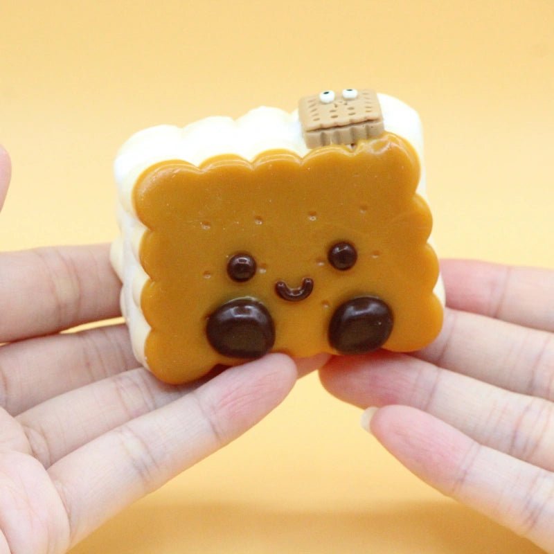 Choco Crunch Squishy - squishy - Yumi Squishy