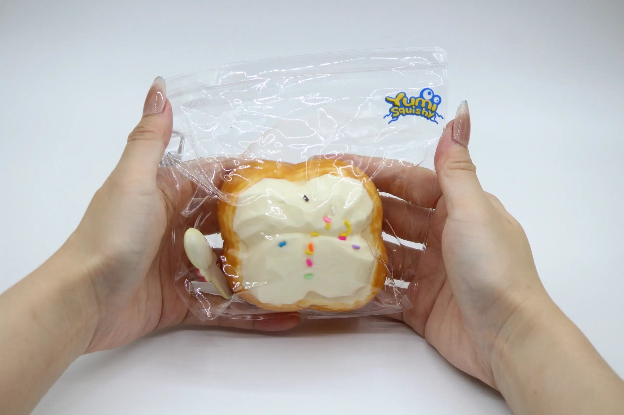 Cream Puff Pastry Cake - squishy - Yumi Squishy