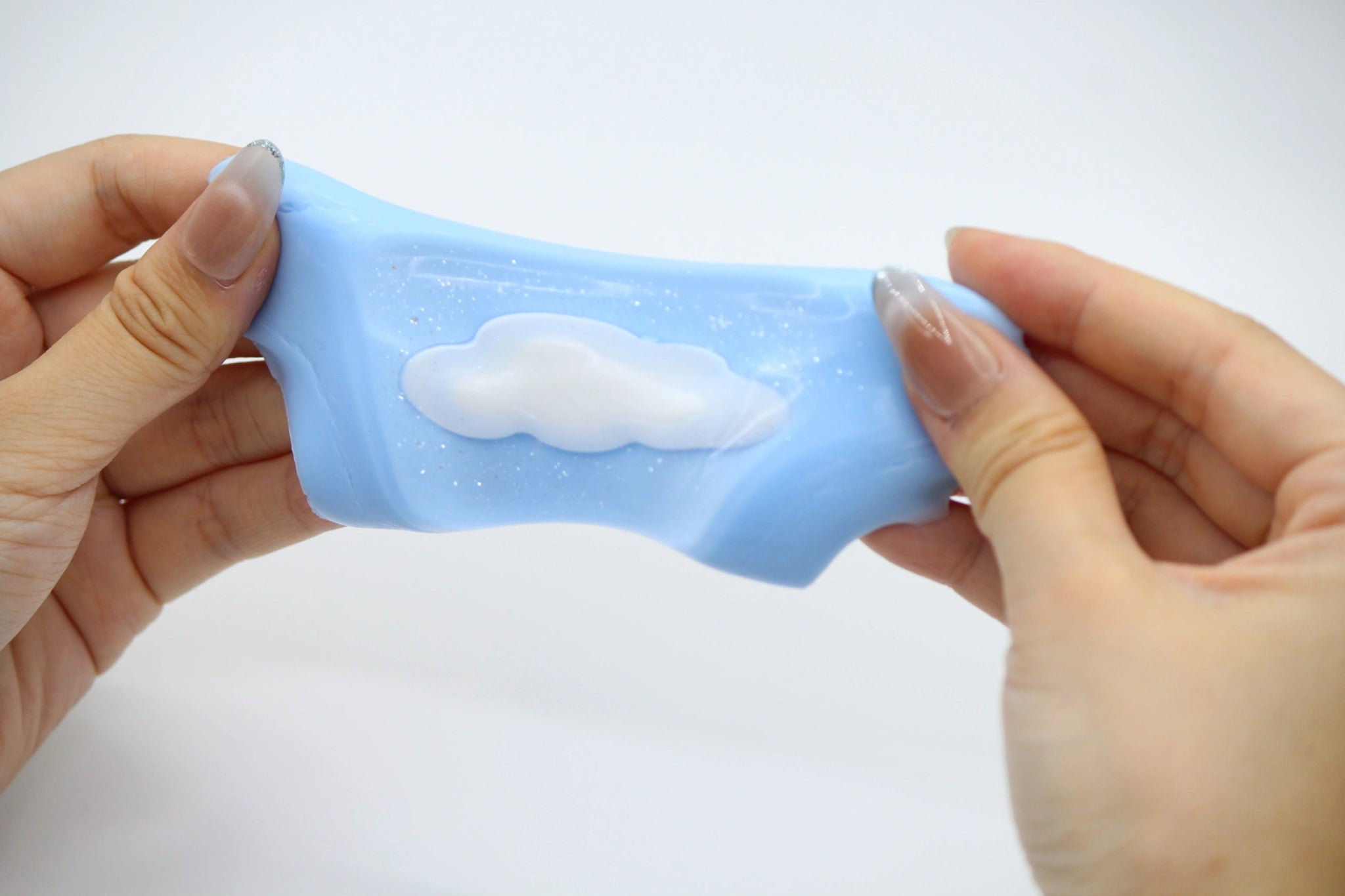 Fluffy Sky Puff - squishy - Yumi Squishy