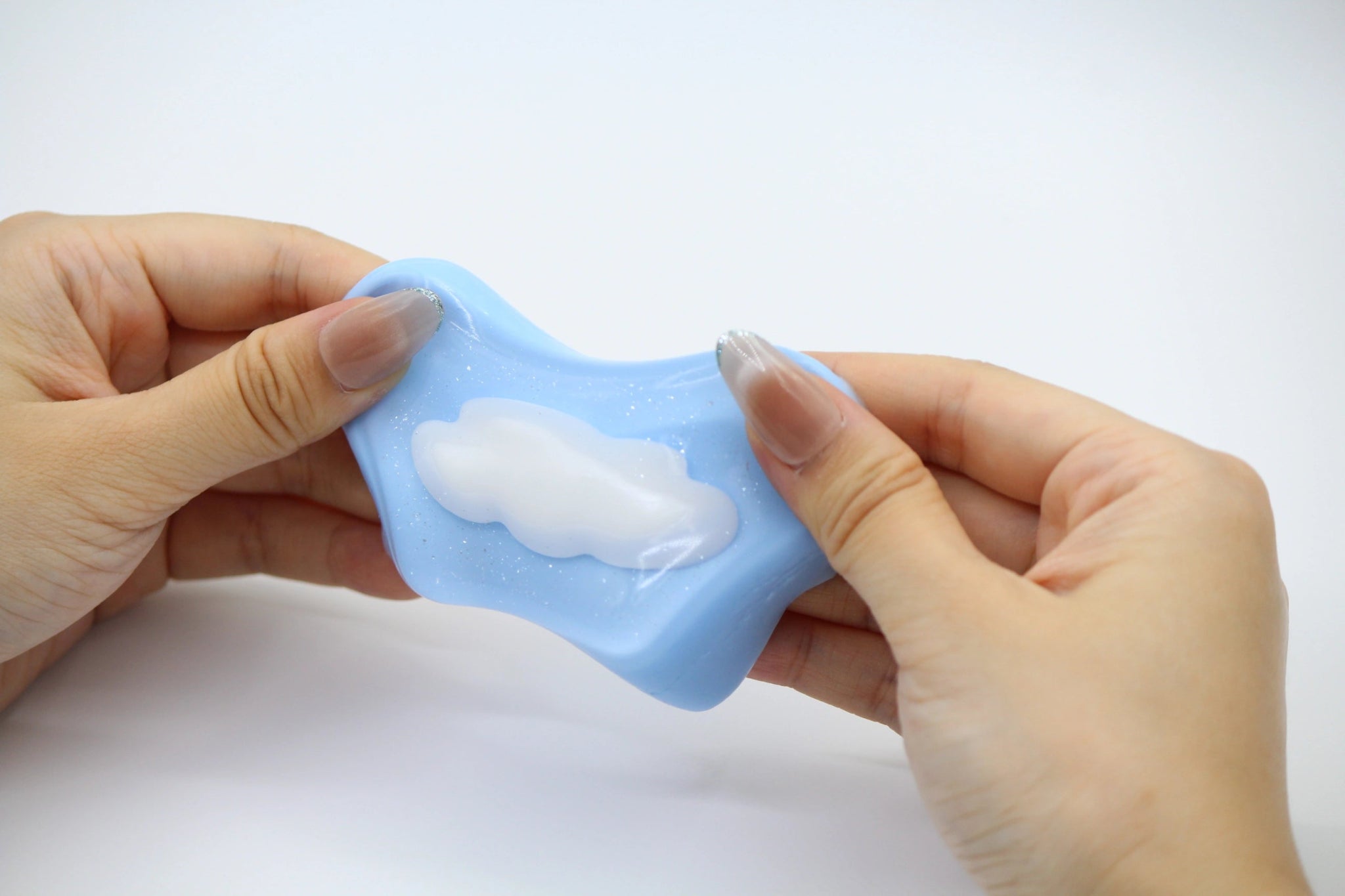 Fluffy Sky Puff - squishy - Yumi Squishy