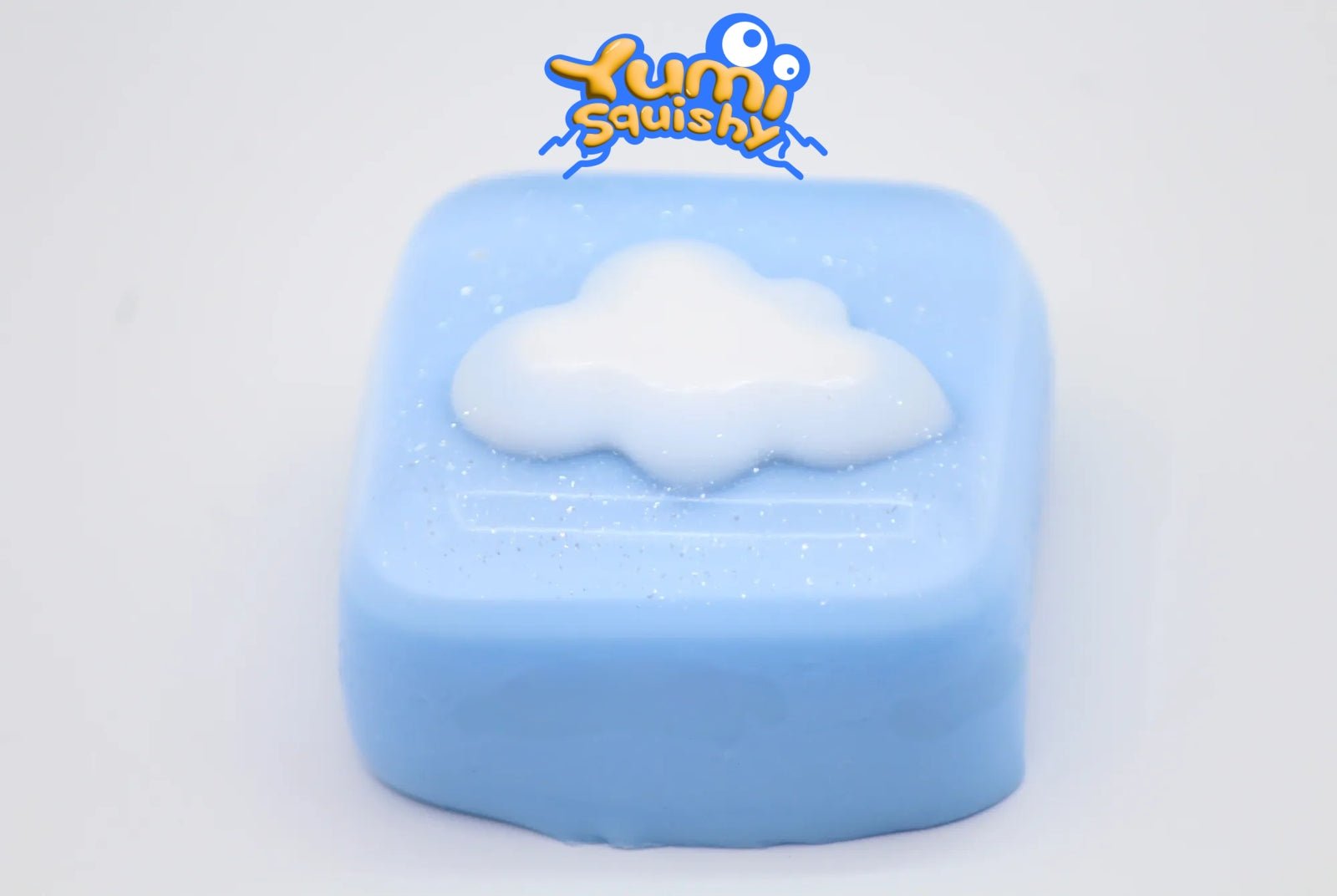 Fluffy Sky Puff - squishy - Yumi Squishy