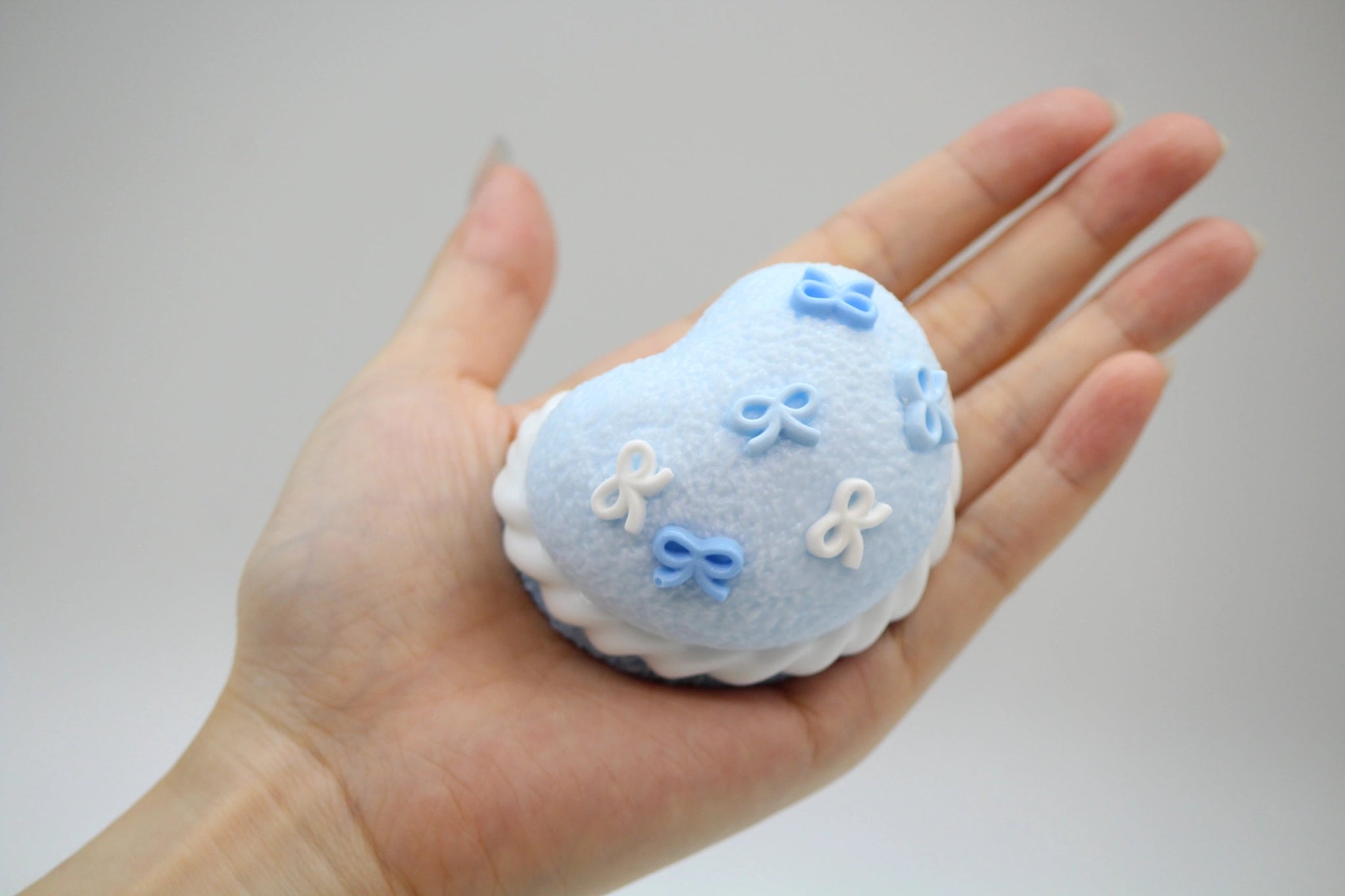 Heart Macaron - squishy - Yumi Squishy