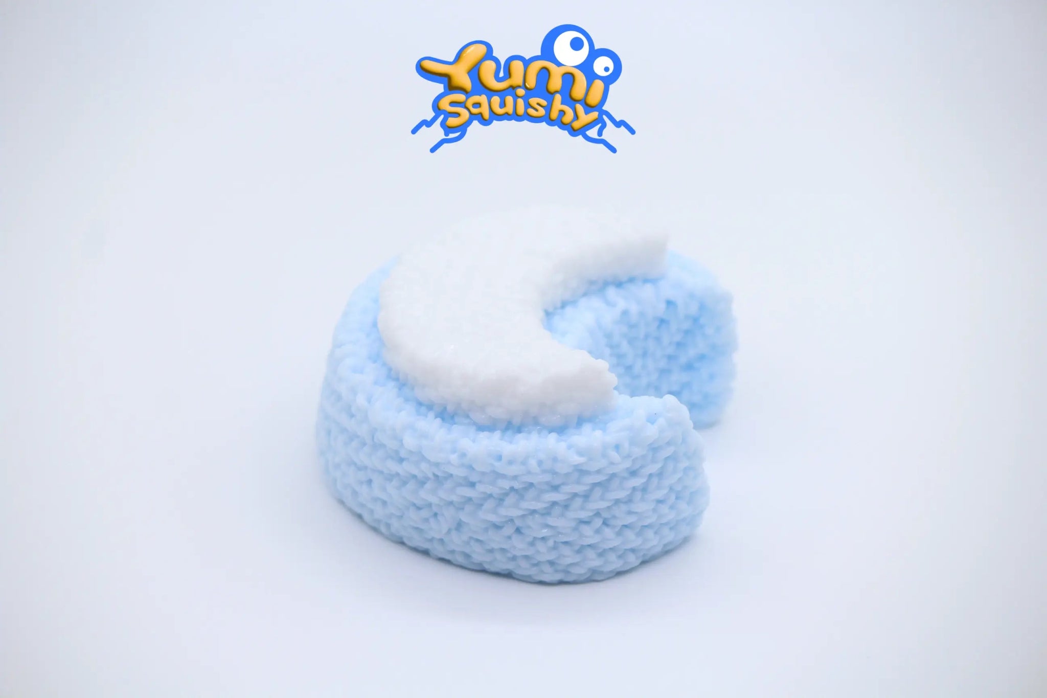 Knitted Moonlight - squishy - Yumi Squishy