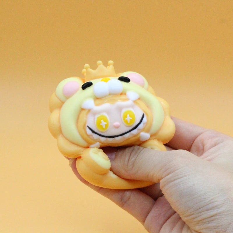 Lion Labubu Squishy - squishy - Yumi Squishy
