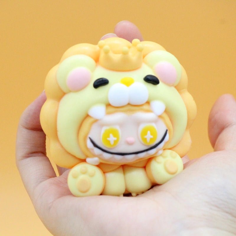 Lion Labubu Squishy - squishy - Yumi Squishy