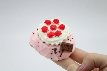 Lolita Petite Cake - squishy - Yumi Squishy