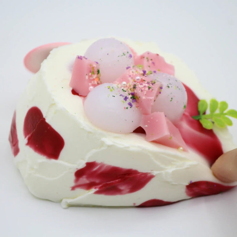 Lychee Peach Cream Cake - squishy - Yumi Squishy