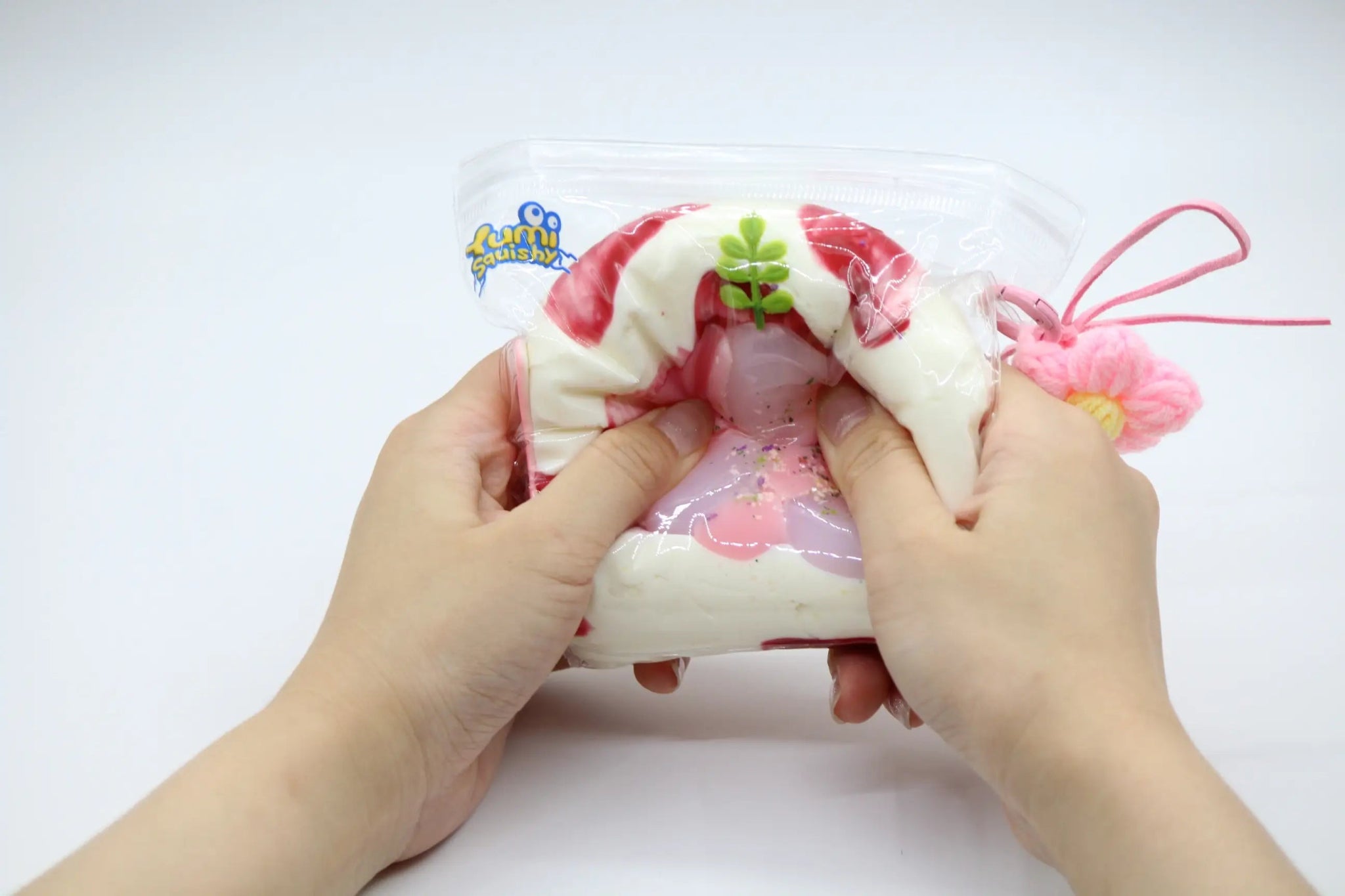 Lychee Peach Cream Cake - squishy - Yumi Squishy