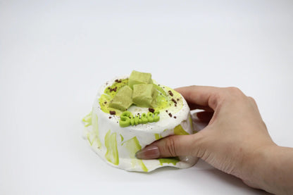 Matcha Lava Cake - squishy - Yumi Squishy