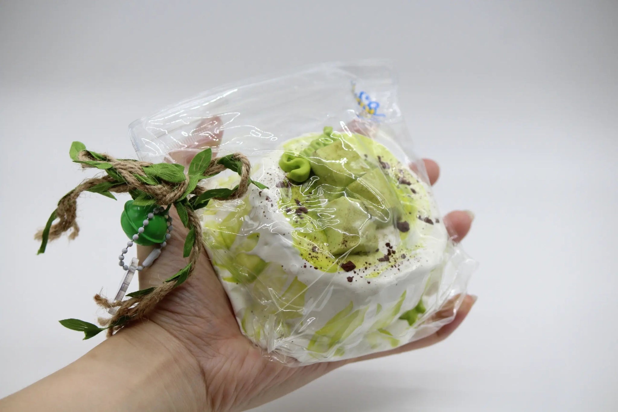 Matcha Lava Cake - squishy - Yumi Squishy