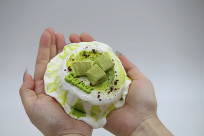 Matcha Lava Cake - squishy - Yumi Squishy