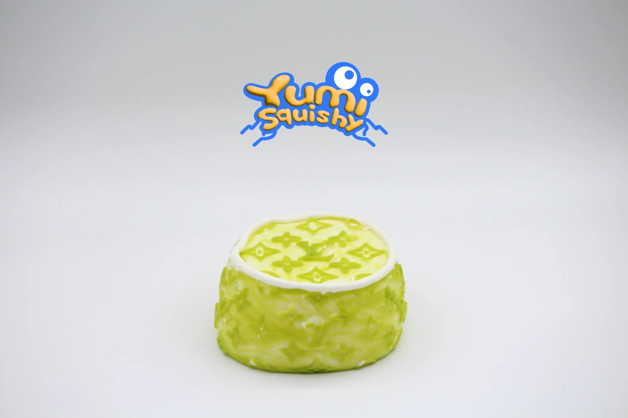 Matcha Luxe Cake - squishy - Yumi Squishy