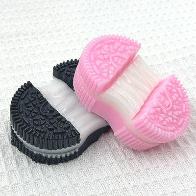 Ooey Gooey Oreo - Yumi Squishy