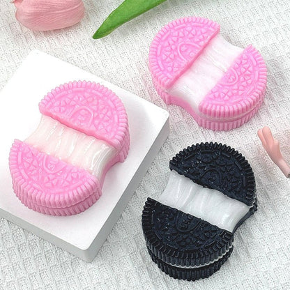 Ooey Gooey Oreo - squishy - Yumi Squishy