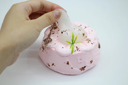 Rose Cream Round Cake - squishy - Yumi Squishy