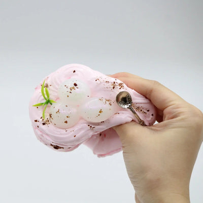 Rose Cream Round Cake - Yumi Squishy