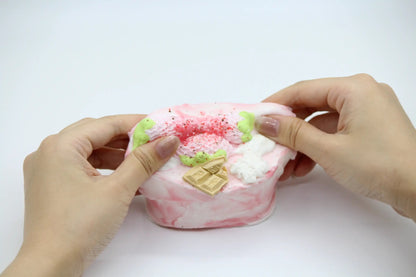 Soft Berry Frost Cake - squishy - Yumi Squishy