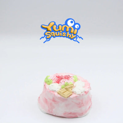 Soft Berry Frost Cake - Yumi Squishy