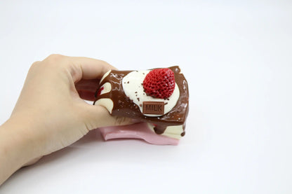 Strawberry Petite - squishy - Yumi Squishy