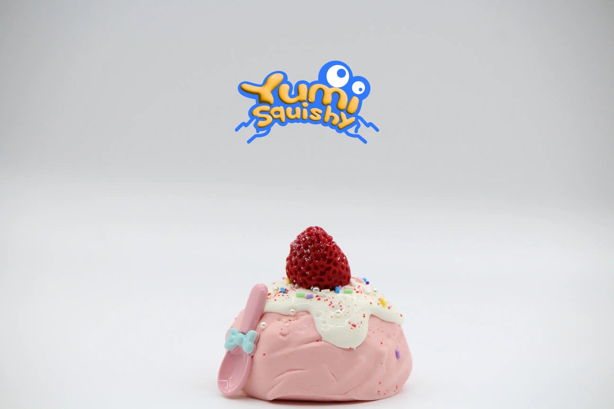 Strawberry Pie Cake - squishy - Yumi Squishy
