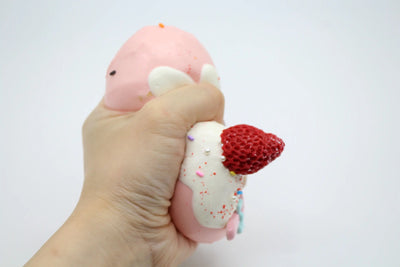 Strawberry Pie Cake - Yumi Squishy