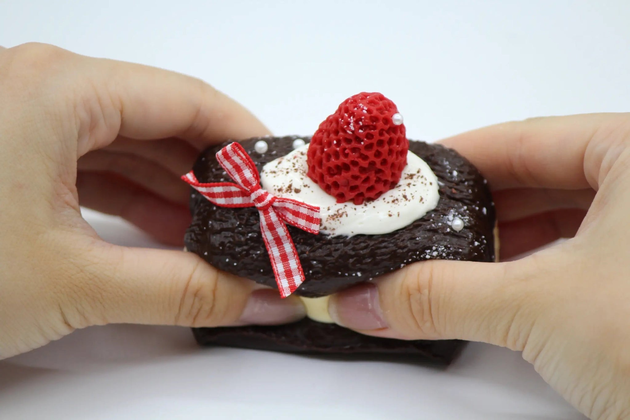 Strawberry Sandwich - squishy - Yumi Squishy